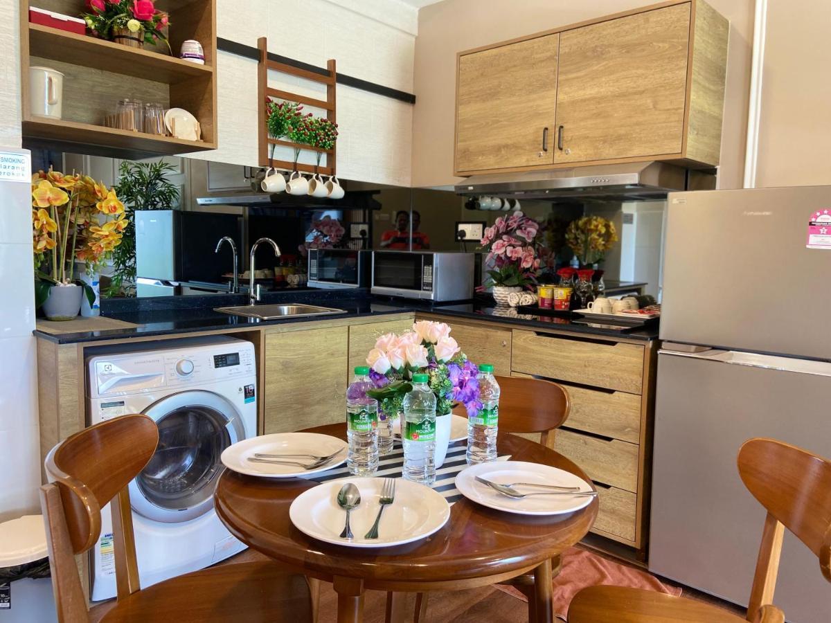 De Lavelle Suites @ Timur Bay Seafront Residence Κουαντάν Εξωτερικό φωτογραφία